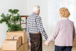 Seniors who need to sell their homes are looking for way to eliminate stress.